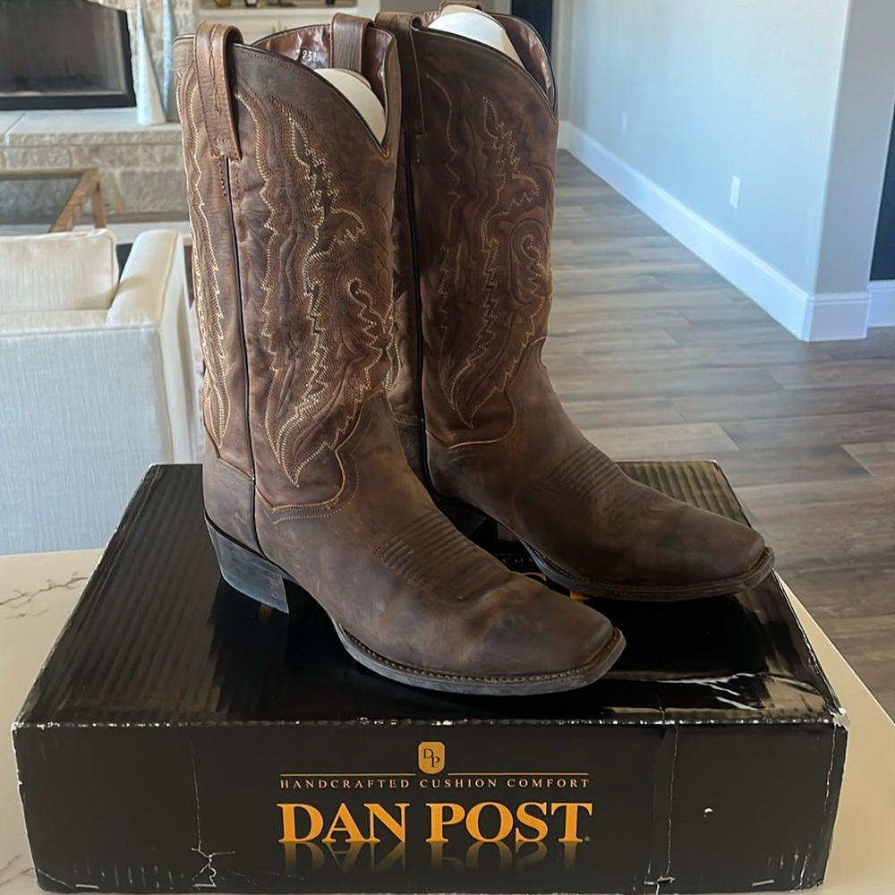 Dan Post men’s cowboy boots